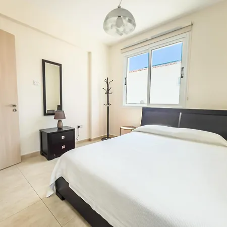 Ioli - 3br Retreat Near Kalamies Villa Protaras