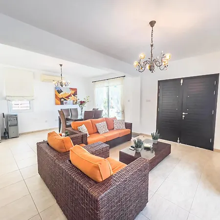 Ioli - 3br Retreat Near Kalamies וילה פרוטאראס