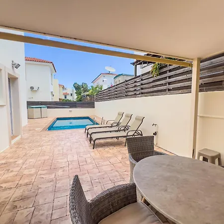 Ioli - 3br Retreat Near Kalamies Protaras