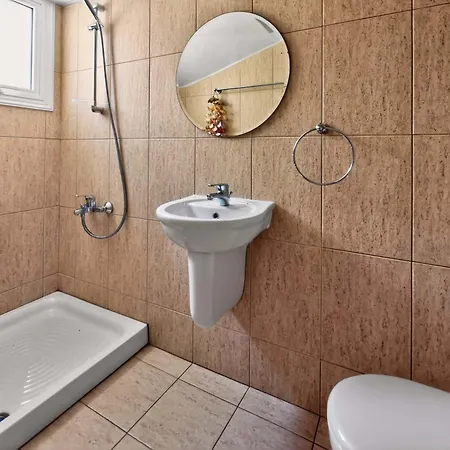 Ioli - 3br Retreat Near Kalamies